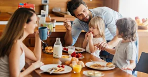O café da manhã ideal para cada idade. Veja o que a ciência diz