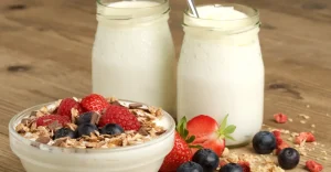 Iogurte no café da manhã, alimento reconhecido cientificamente
