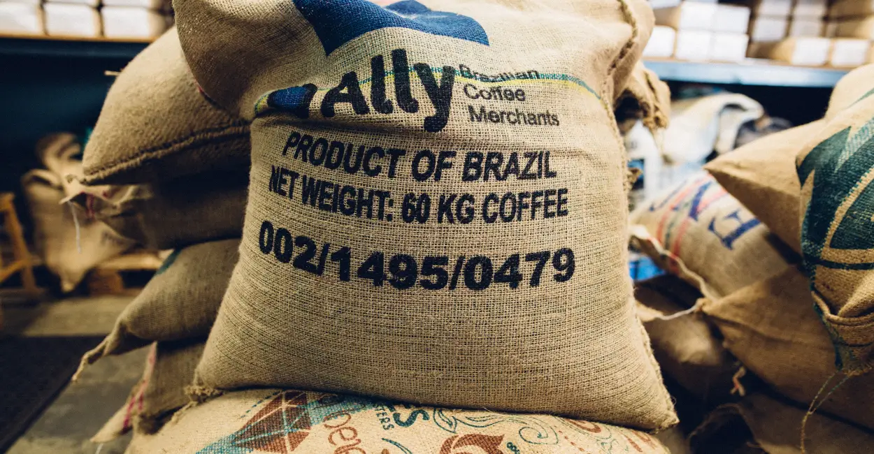 Triangulação na exportação do café brasileiro destaca Colômbia